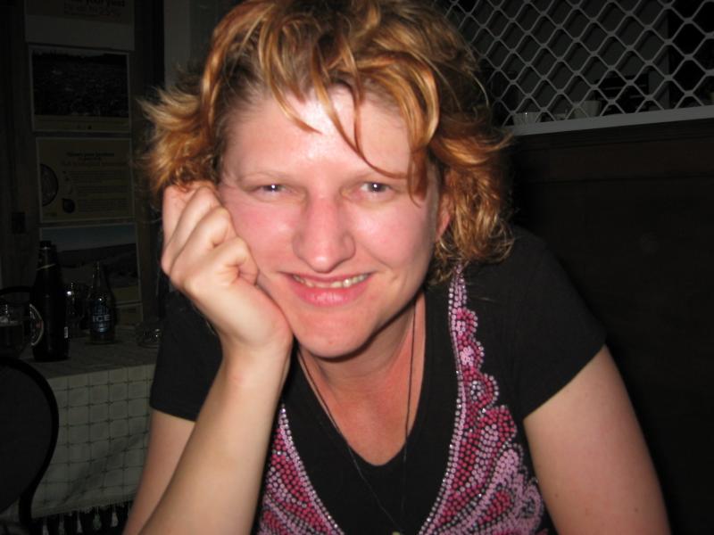 Cherie thinking - Yet another picture
Click for photo quality image
Warning photo quality image size is 367K